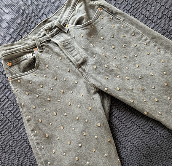 Levi's Rhinestone Hi-Rise Straight Leg Grey Jeans Sz 26 - Picture 4 of 16